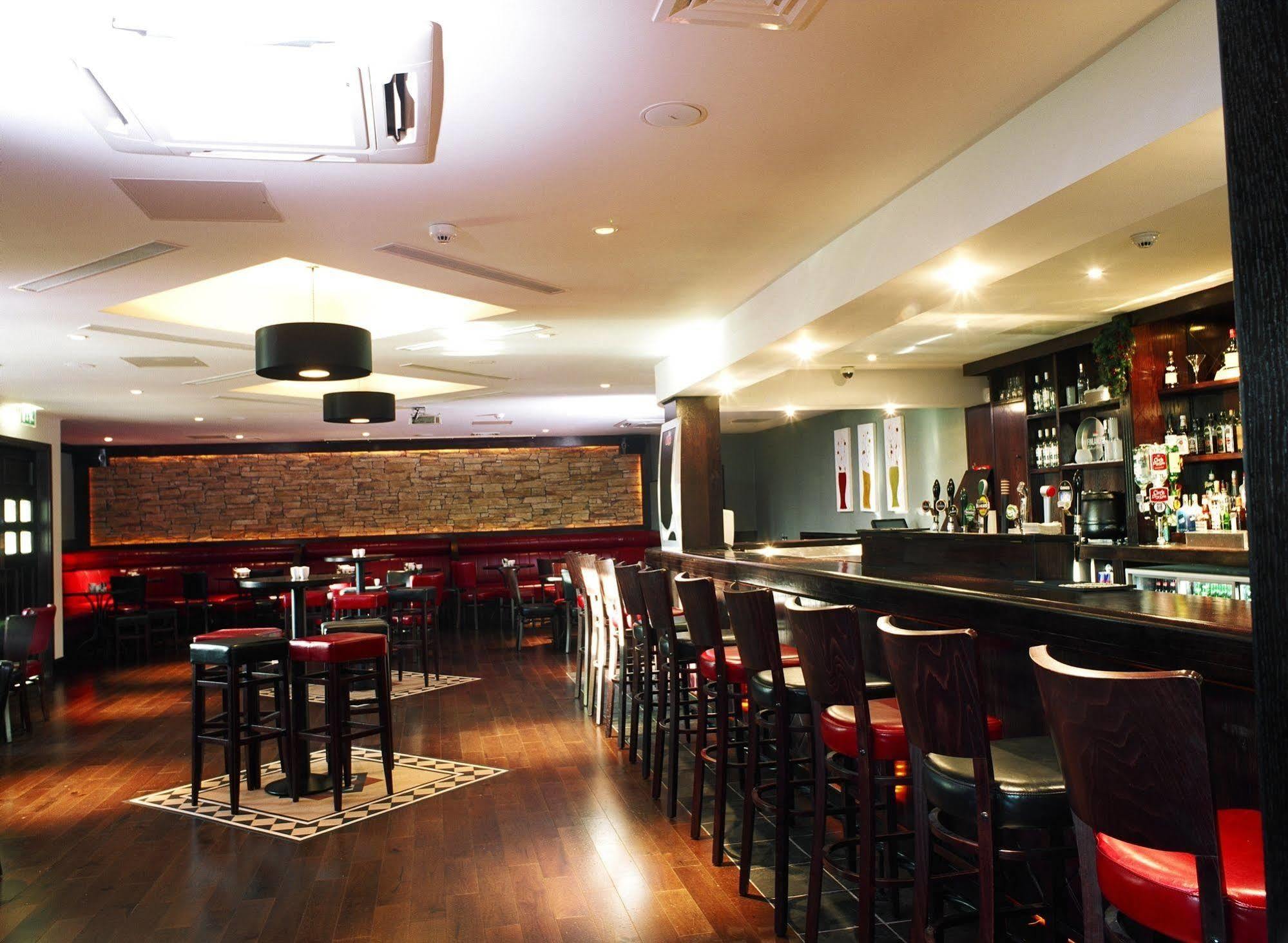 Mcwilliam Park Hotel Claremorris Restaurant photo